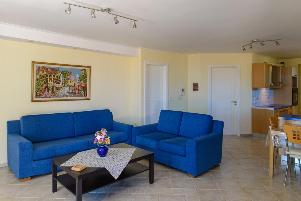 Artemis Riviera Villa Buitenkant foto