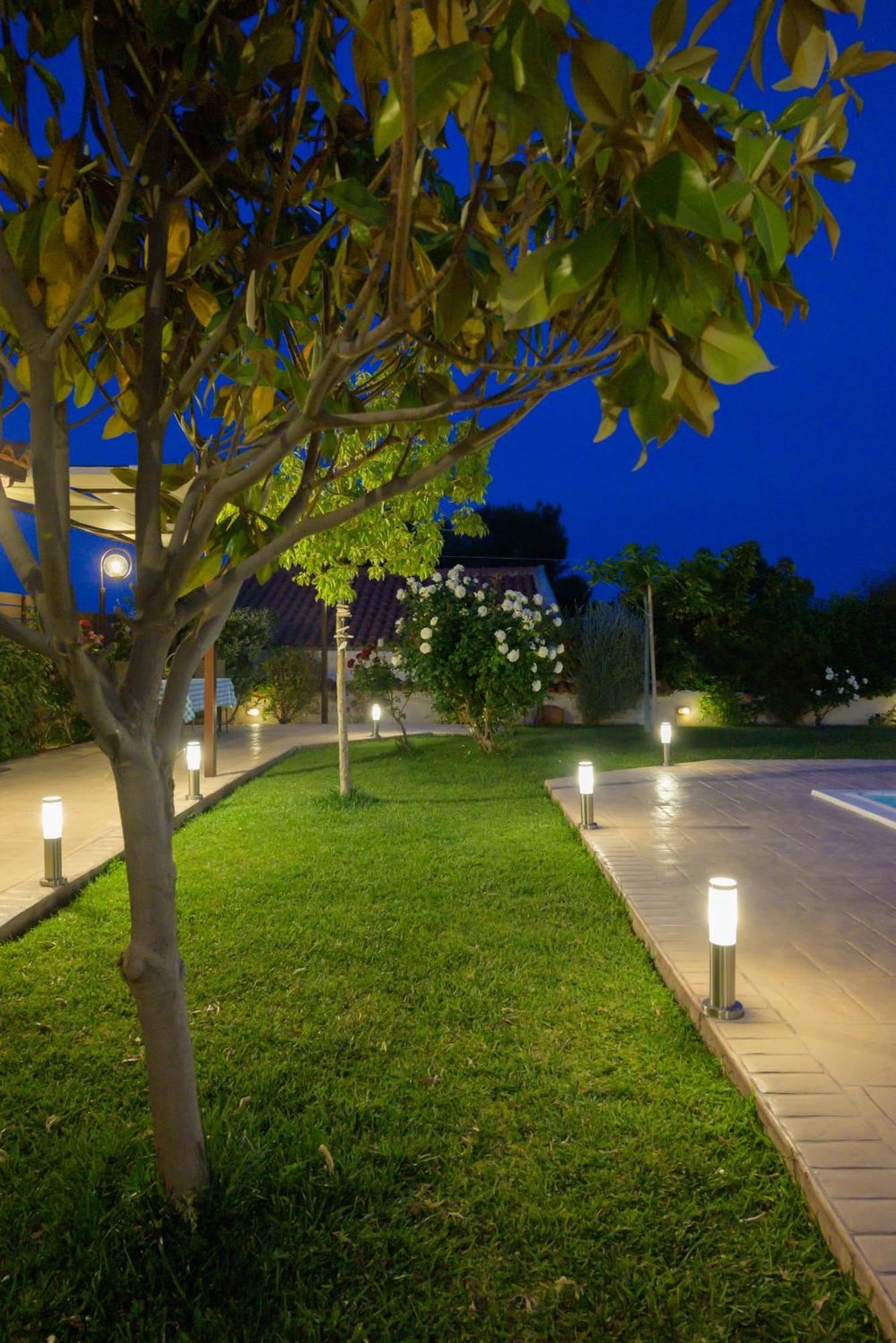Artemis Riviera Villa Buitenkant foto